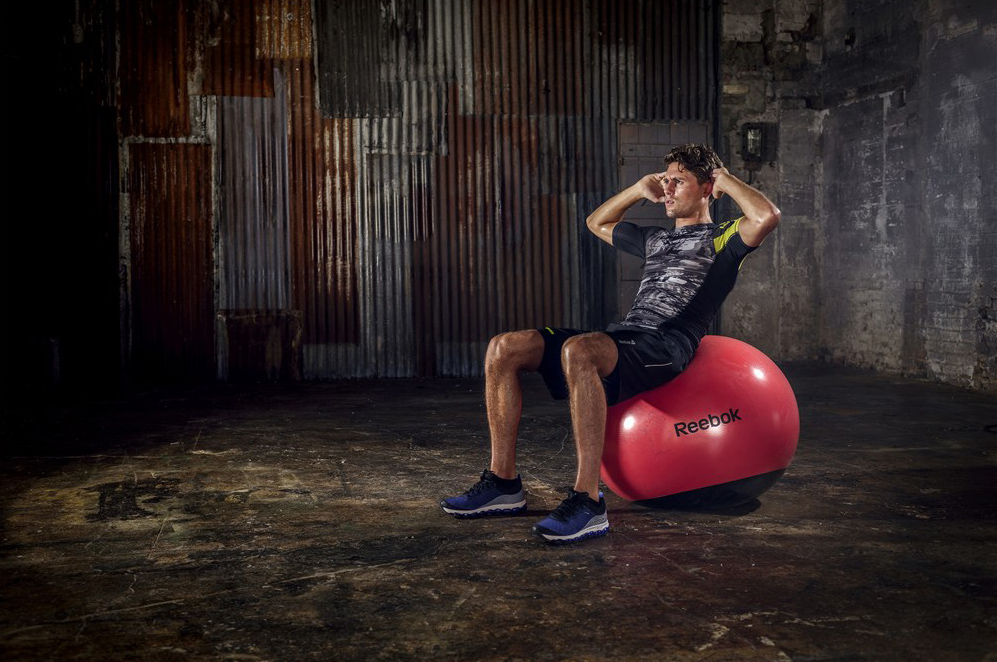 М'яч гімнастичний Reebok RAB-40016RD 65 см червоний-чорний